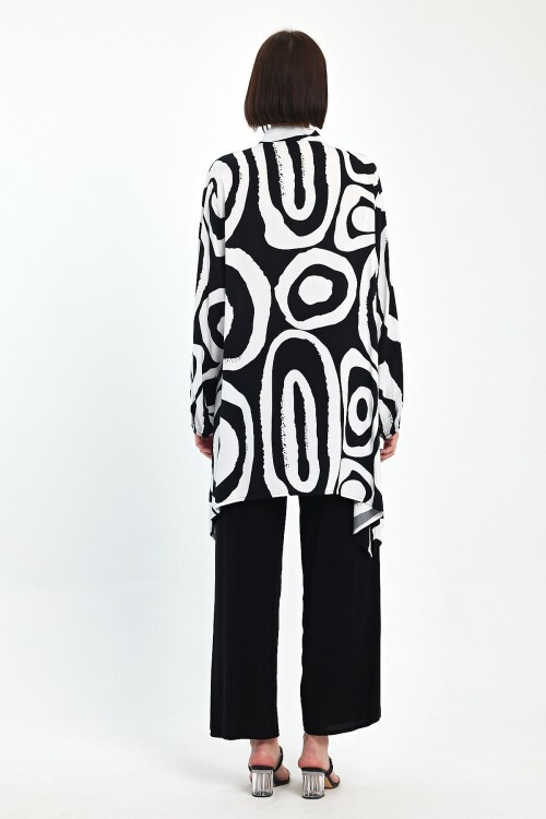 1017 Siyah Beyaz Mavi Desenli Hakim Yaka Viskon Takım