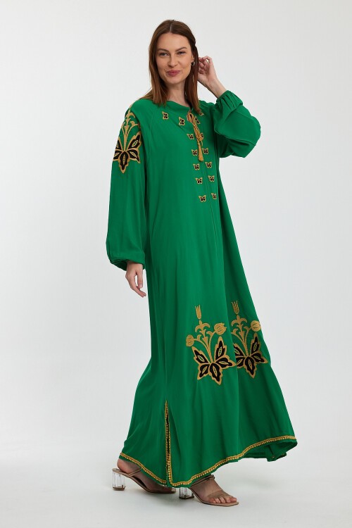 1026 Yeşil Kelebek Nakışlı Hakim Yaka Viskon Elbise