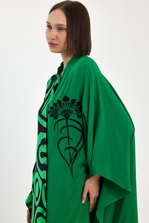 1033 Kadın Hakim Yaka Düğme Kapamalı Nakış Detaylı Cepli Büyük Beden Gömlek Elbise