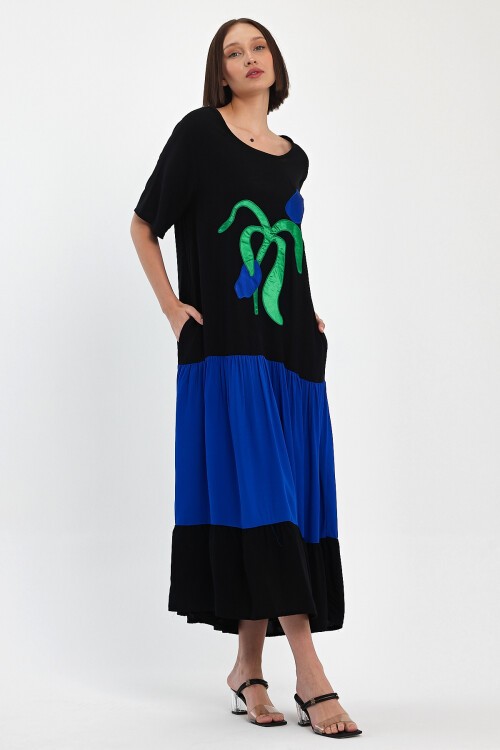 1041 Kadın Bisiklet Yaka Kısa Kol Aplike Nakışlı Uzun Elbise