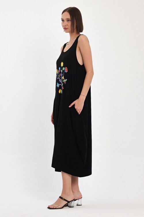 1050 Siyah Çiçek Baskılı Cepli Elbise