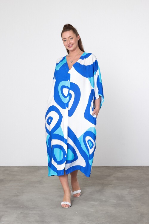 905 Beyaz Mavi Nazar Boncuğu Temalı Büyük Beden Gömlek Elbise