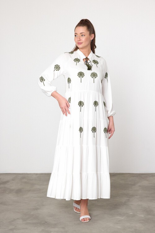 925 Beyaz Kadın Bisiklet Yaka Bağcıklı Aplike Detaylı Uzun Viskon Elbise