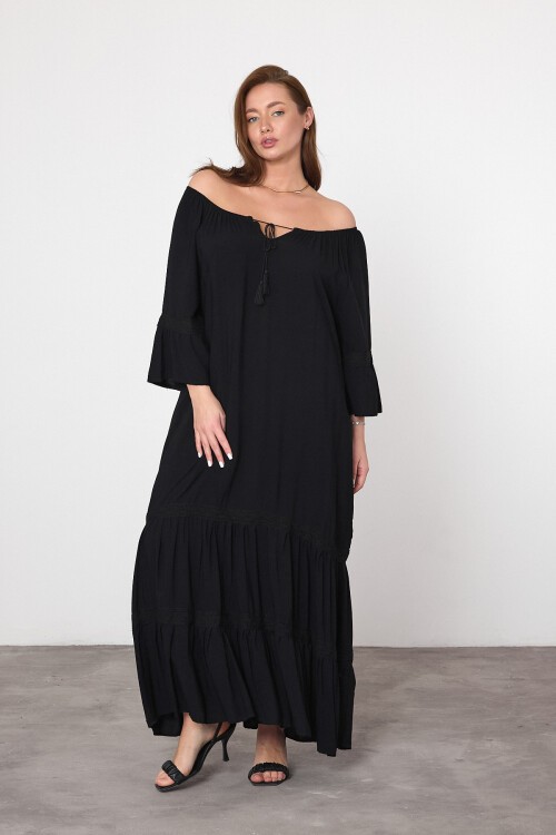 973 Siyah Madonna Yaka Yarım Kol Büyük Beden Elbise