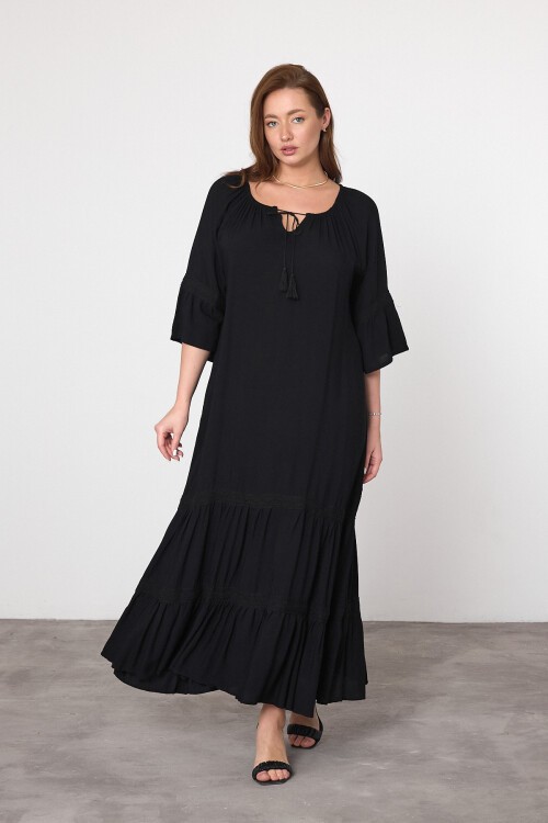 973 Siyah Madonna Yaka Yarım Kol Büyük Beden Elbise