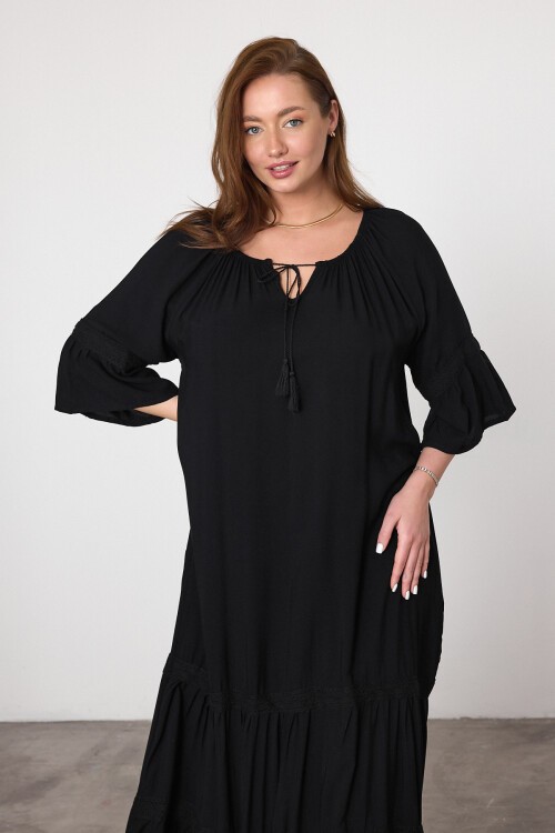 973 Siyah Madonna Yaka Yarım Kol Büyük Beden Elbise