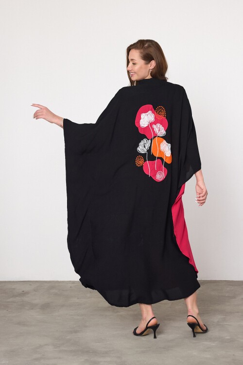 993 Siyah Fuşya Çiçek Nakışlı Büyük Beden Gömlek Elbise