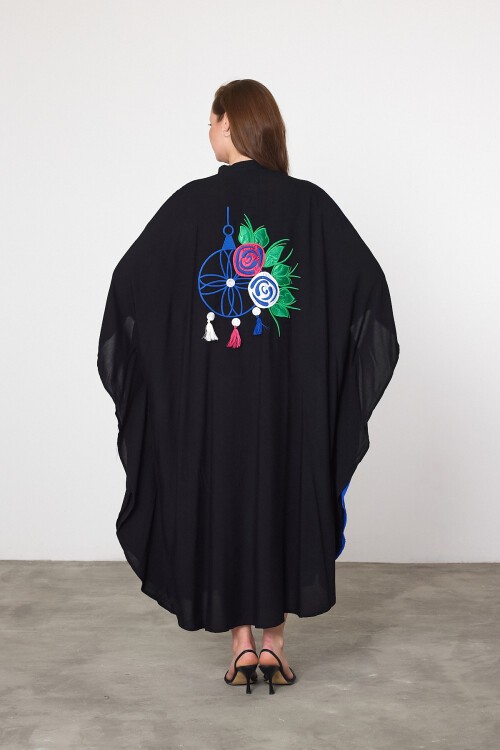 994 Siyah Saks Mavi Sırt Nakış Detaylı Büyük Beden Gömlek Elbise