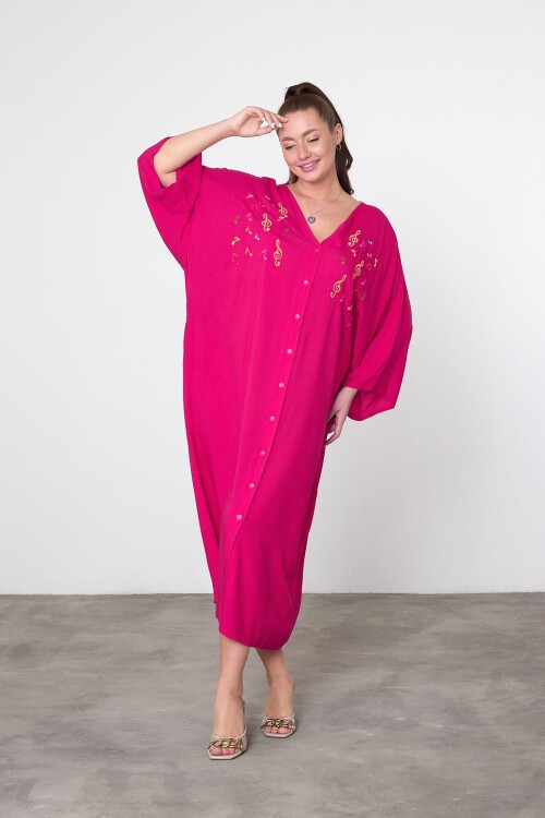 V040 Fuşya Kadın V Yaka Mini Nota Nakışlı Büyük Beden Gömlek Elbise