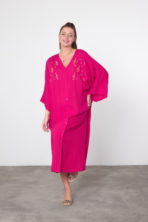 V040 Fuşya Kadın V Yaka Mini Nota Nakışlı Büyük Beden Gömlek Elbise