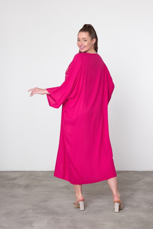 V040 Fuşya Kadın V Yaka Mini Nota Nakışlı Büyük Beden Gömlek Elbise