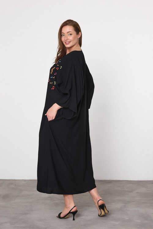 V040 Siyah Kadın V Yaka Mini Nota Nakışlı Büyük Beden Gömlek Elbise