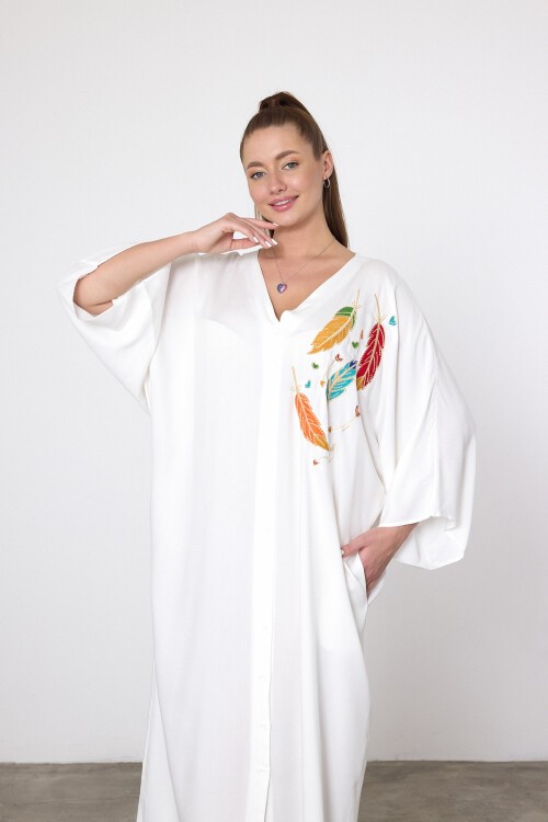 V042 Kadın V Yaka Yaprak Nakış Detaylı Büyük Beden Gömlek Elbise