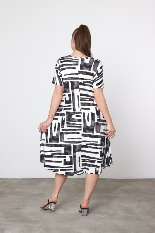 V20 Otantik Desenli V Yaka Kısa Kol Pamuk Penye Elbise