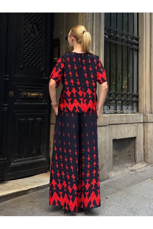 V201 Lacivert Kırmızı Balık Desenli Kısa Kol Bluz Pantolon Takım