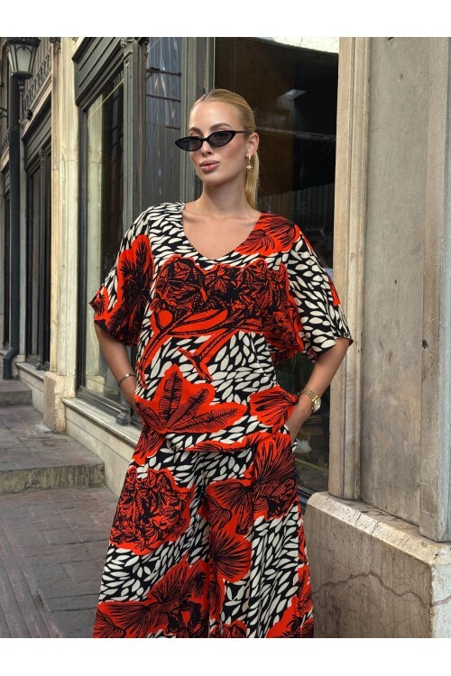 V205 Turuncu Floral Desen Kısa Kol Bluz Pantolon Takım