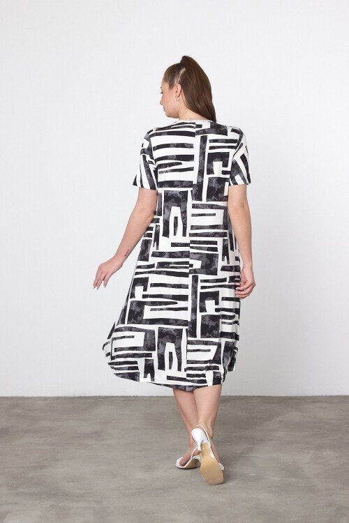 V21 Çiçek Desenli Oval Yaka Kısa Kol Pamuk Penye Elbise