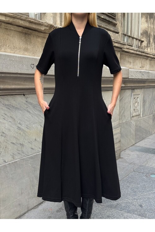 V237 Siyah Fermuarlı Yarım Kol Elbise