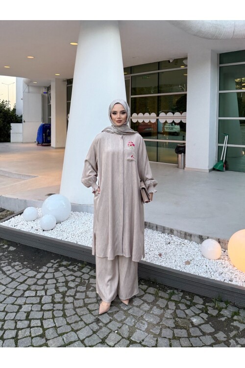 V263 Bej Cep Nakışlı Tensel Takım