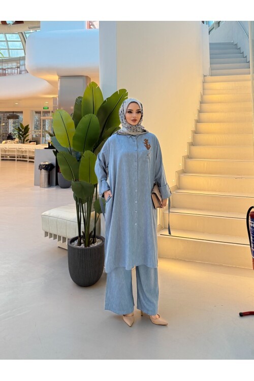 V264 Mavi Cep Nakışlı Tensel Takım