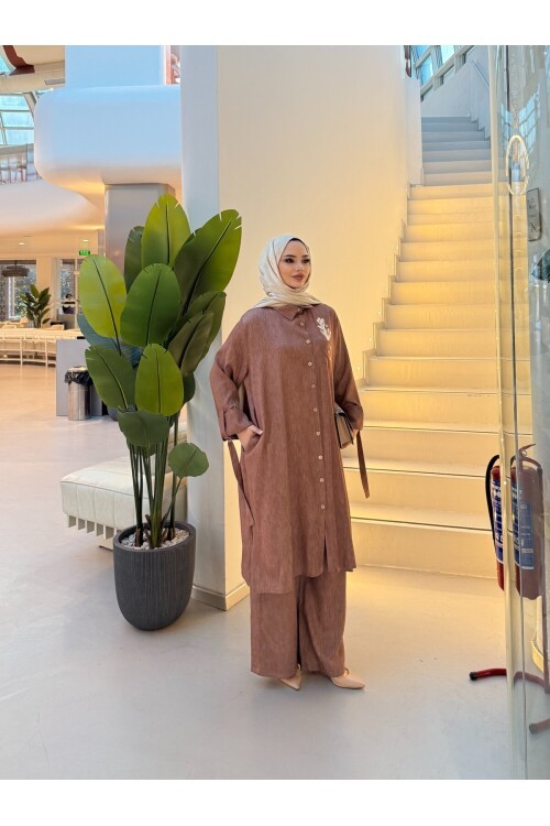 V264 K.Kahve Cep Nakışlı Tensel Takım