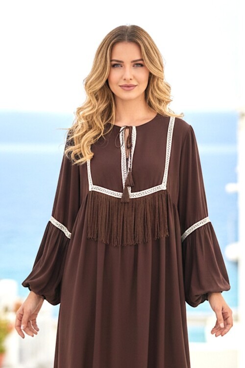 V268 Kahverengi Dantel Nakışlı Kısa Elbise