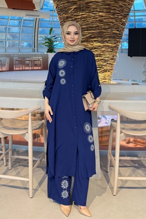 V273 Lacivert Gümüş Yuvarlak Nakışlı Viskon Takım