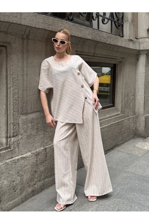 v427 Siyah Çizgili Yandan Düğmeli Keten Takım