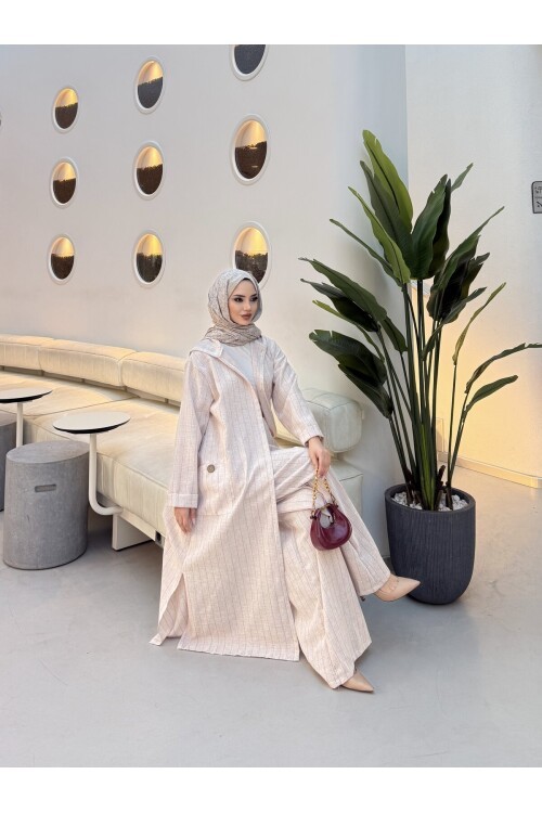 V428 Pembe Çizgili Kapuşonlu Keten Takım