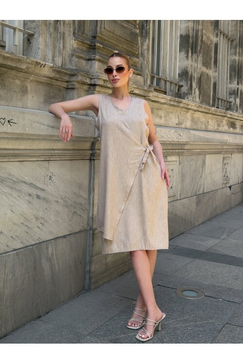 V445 Krem Sıfır Kol Yandan Bağlamalı Tensel Elbise