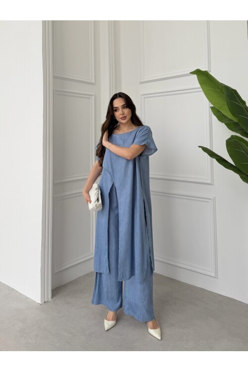 V442 Açık Mavi Önden Ve Arkadan Yırtmaçlı Tensel Takım