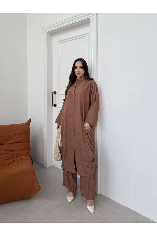 V446 Kahverengi Tensel Gömlek Takım