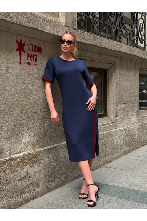 V508 Lavivert Kırmızı Şeritli Yırtmaç Detaylı Oysho Elbise