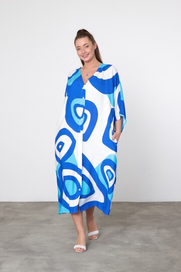 905 Beyaz Mavi Nazar Boncuğu Temalı Büyük Beden Gömlek Elbise