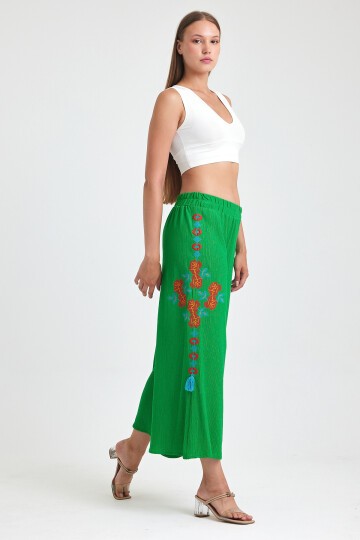 914 Yeşil Büyük Beden Otantik Nakış Püskül Detay Bürümcük Pantolon