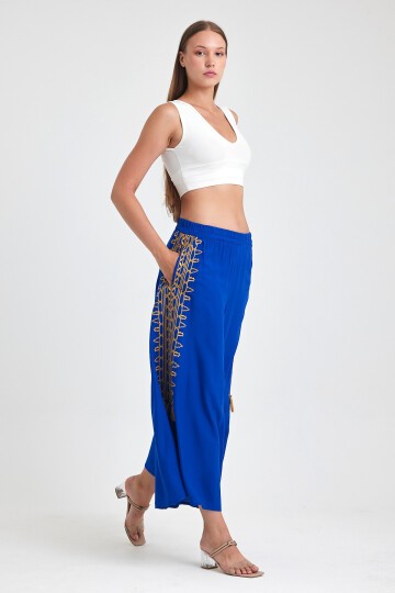 929 Saks Mavi Altın Nakışlı Cepli Geniş Paça Viskon Pantolon