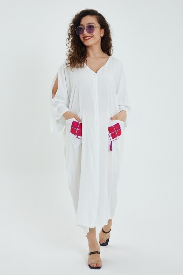 938 Beyaz Kol Dekolte Sırt Nakış Detay Büyük Beden Elbise