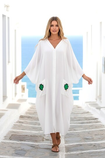 992 Beyaz Yonca Nakış Büyük Beden Elbise