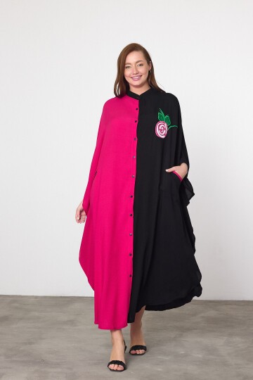 994 Siyah Fuşya Sırt Nakış Detaylı Büyük Beden Gömlek Elbise