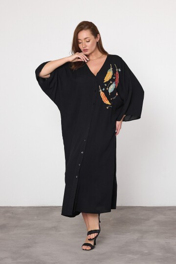 V042 Kadın V Yaka Yaprak Nakış Detaylı Büyük Beden Gömlek Elbise