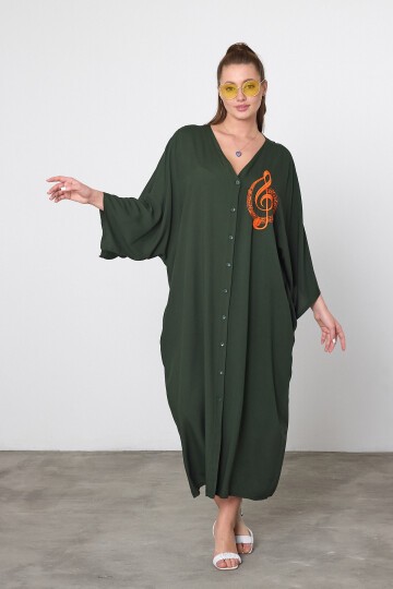 V050 Haki Kadın V Yaka Düğme Kapalı Nota Nakış Detaylı Büyük Beden Gömlek Elbise