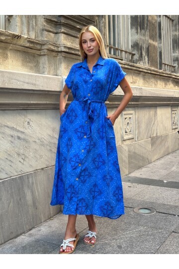 V083 Saks Mavi Desenli Kuşak Detaylı Gömlek Elbise