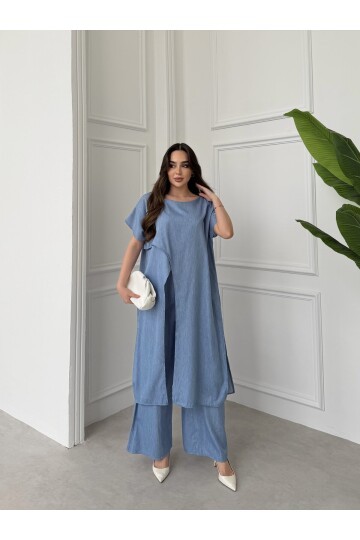 V442 Açık Mavi Önden Ve Arkadan Yırtmaçlı Tensel Takım