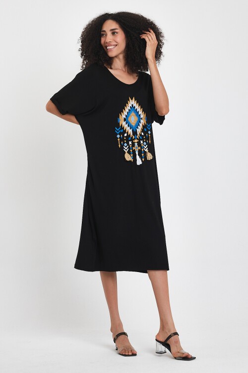 1024 Beyaz Mavi Nakış Detaylı Penye Viskon Elbise