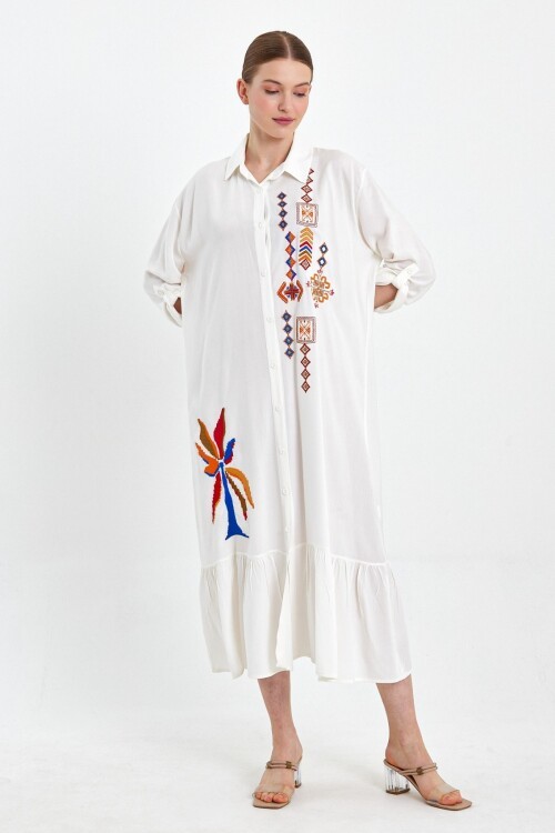 8179 Beyaz Etnik Nakışlı Gömlek Elbise