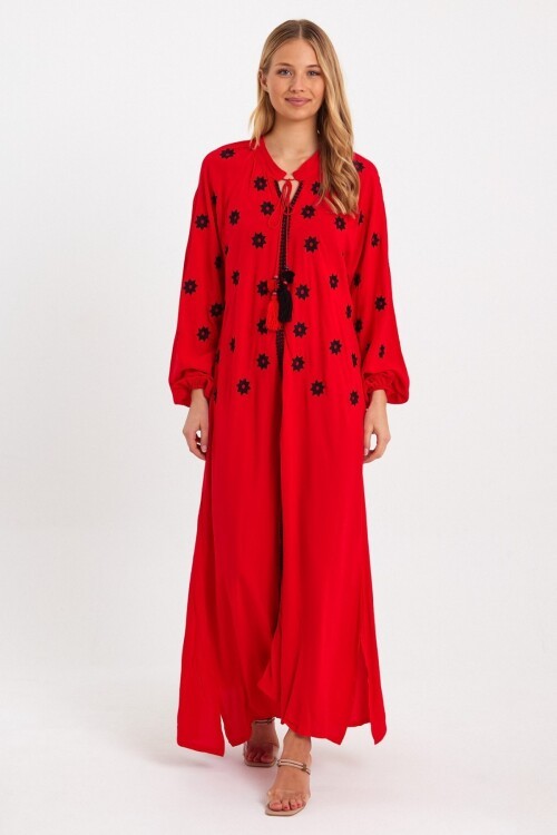 8182 Kırmızı Çiçek Nakışlı Elbise
