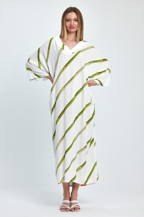 Kadın Papağan Desenli Büyük Beden Elbise