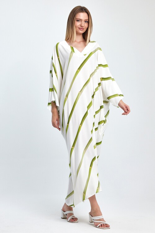 Kadın Papağan Desenli Büyük Beden Elbise