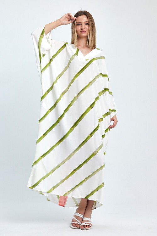 Kadın Papağan Desenli Büyük Beden Elbise