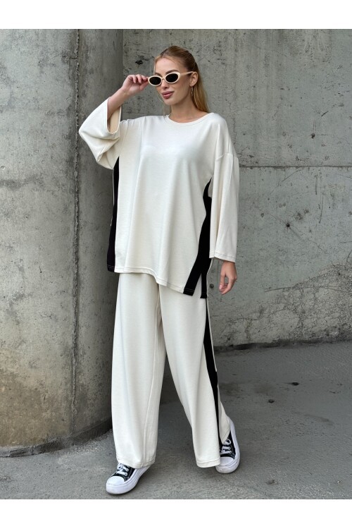 V230 Beyaz Şeritli Oysho Takım